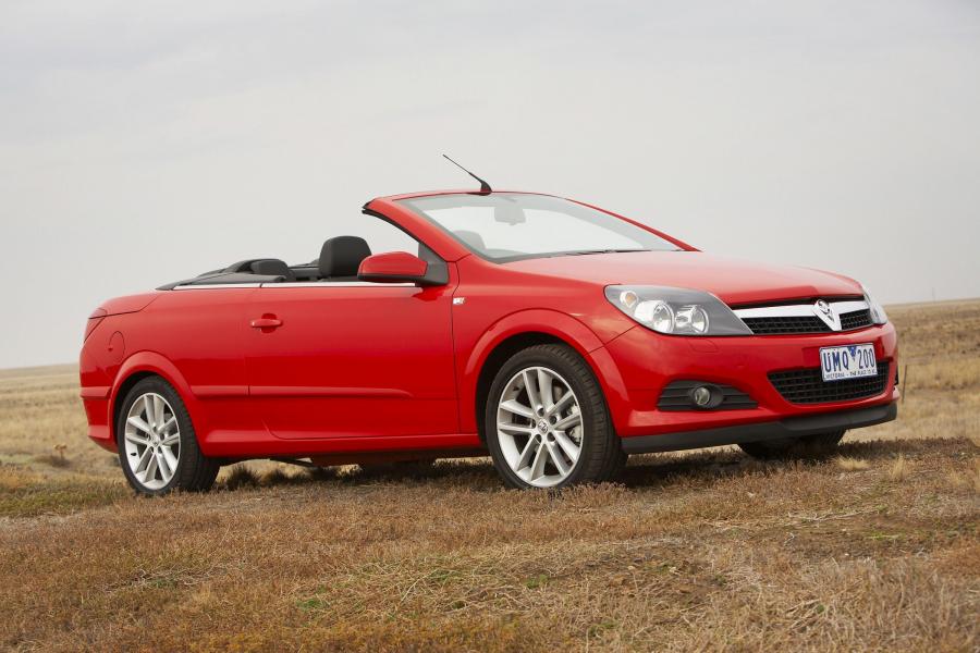  Holden Astra TwinTop 2007 года  (фото 6 из 40)